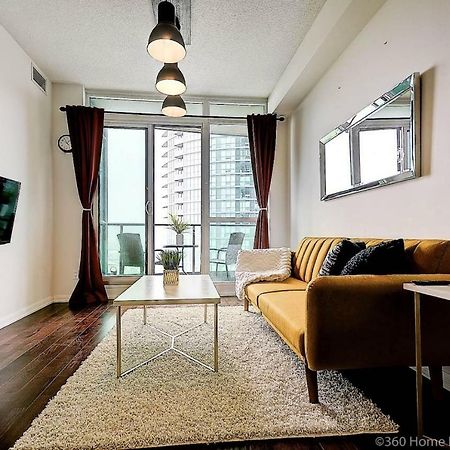 30 Off Lake View Property Heart Of Downtown โตรอนโต ภายนอก รูปภาพ