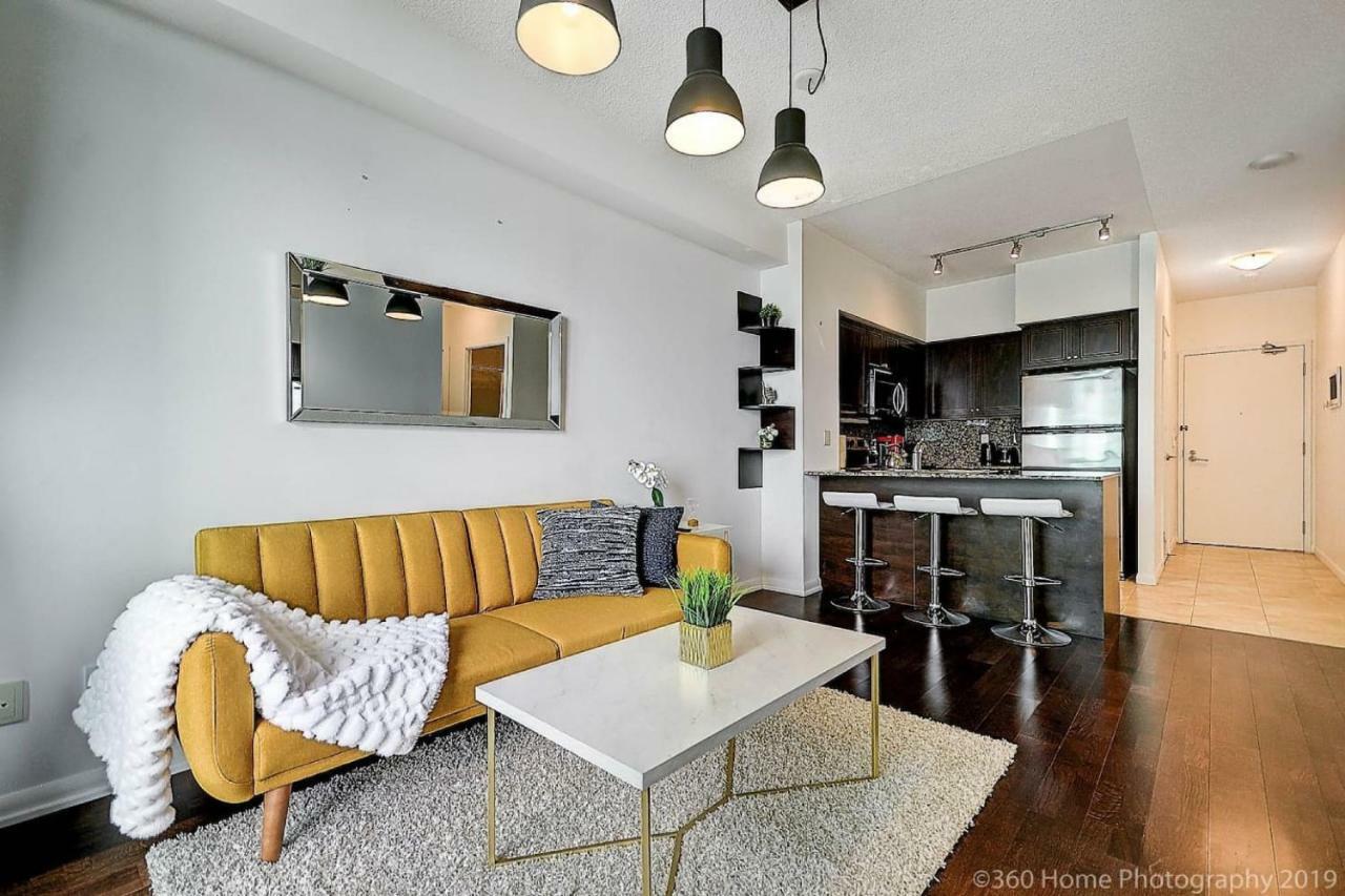 30 Off Lake View Property Heart Of Downtown โตรอนโต ภายนอก รูปภาพ