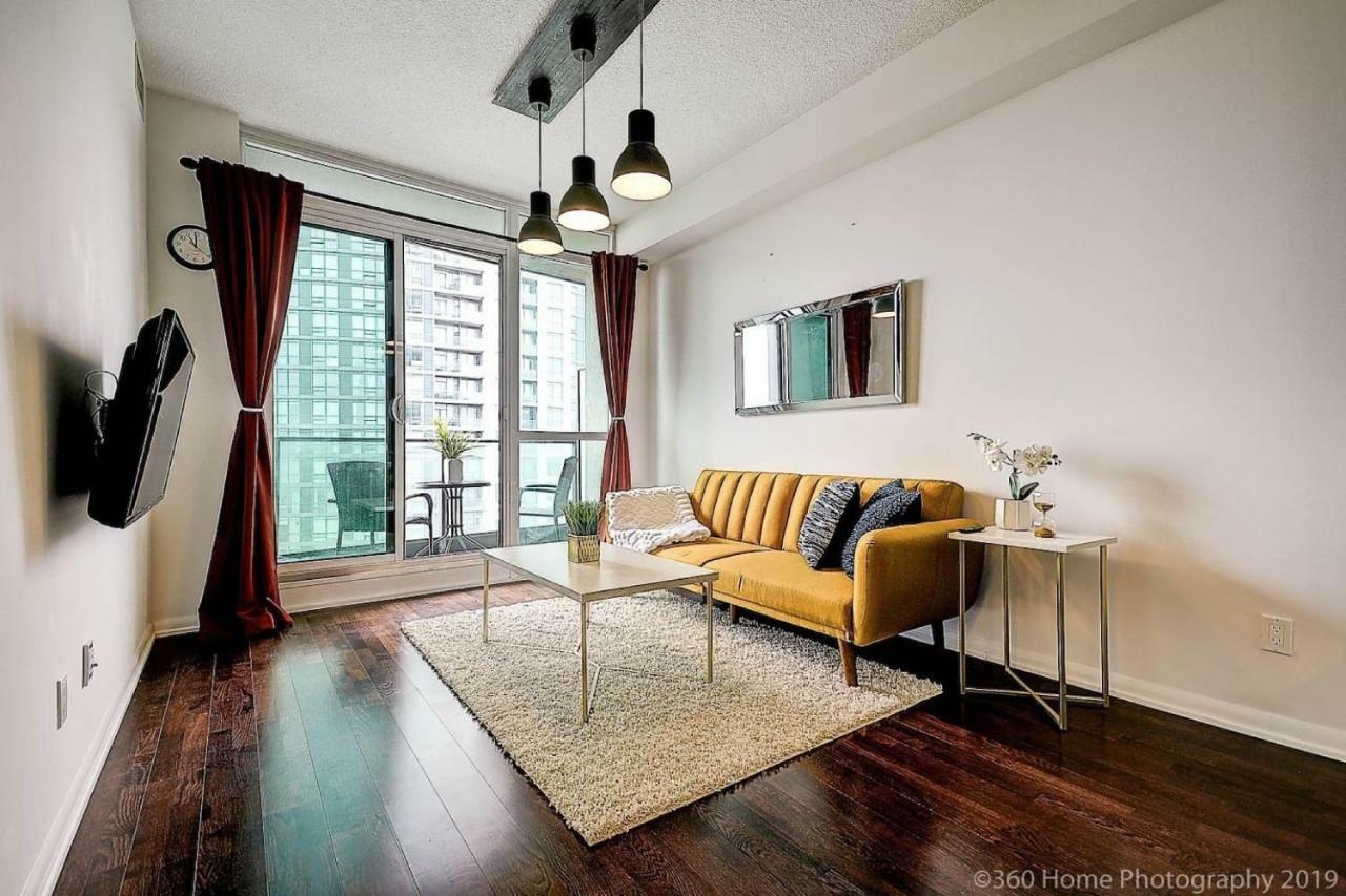 30 Off Lake View Property Heart Of Downtown โตรอนโต ภายนอก รูปภาพ