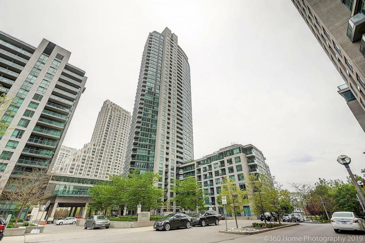 30 Off Lake View Property Heart Of Downtown โตรอนโต ภายนอก รูปภาพ